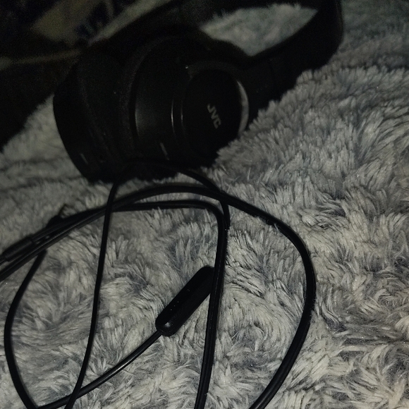 JVC Lightweight Flat Foldable On Ear Colorful Lightweight Foldable Headband - Picture 1 of 3